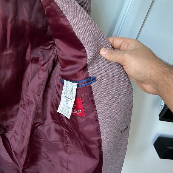 Burgundy sports jacket - Picture 4 of 4